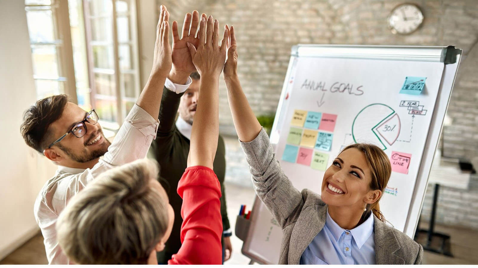 Valores institucionales suben a la tarima en la ECR