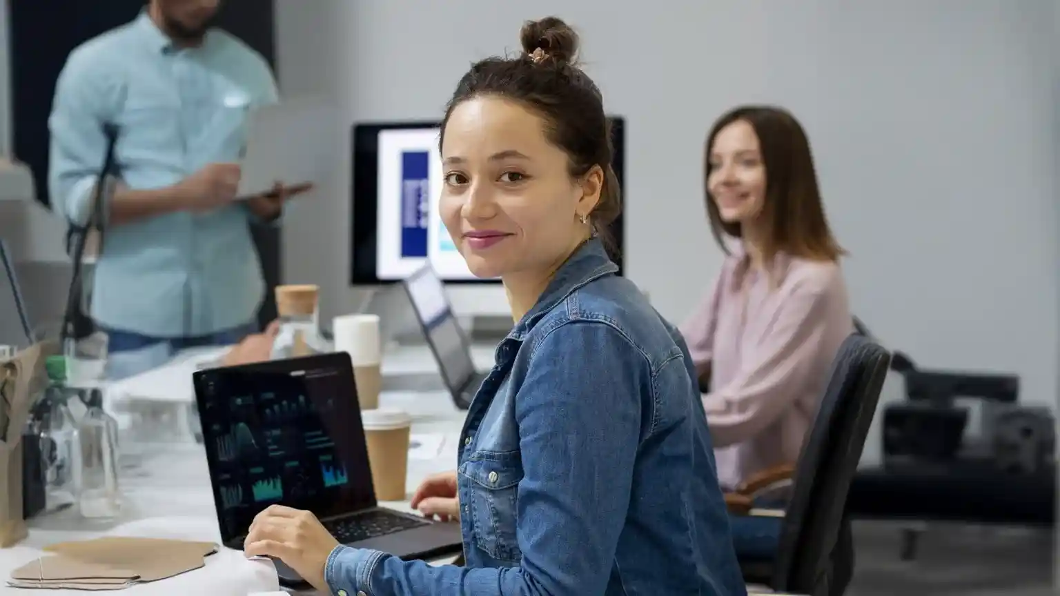 ¿Cómo reconocer las exigencias del sector económico, social y empresarial? 1 Exigencias del sector económico, social y empresarial