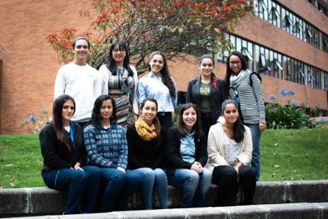 Enmascarar grupo 7373 Enmascarar grupo 7373