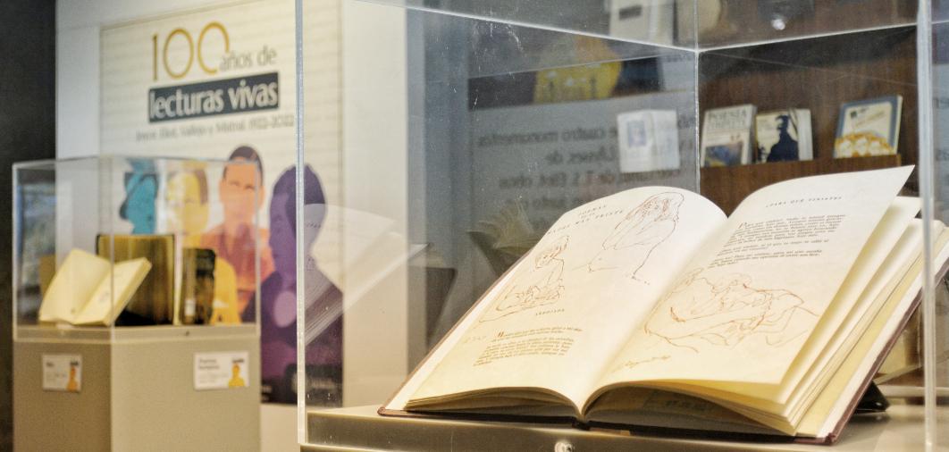 Donación de libros de la Universidad Javeriana 1 Multimedia