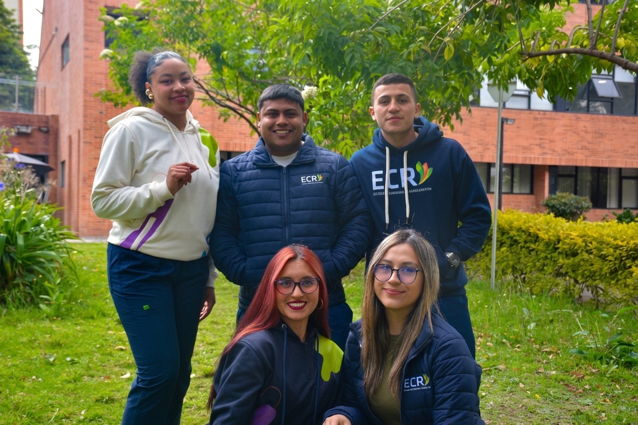 Foto de tarjeta imagen institucional